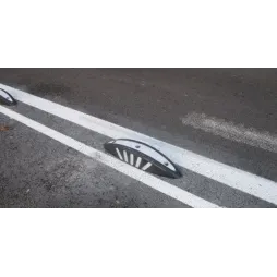 Séparateur de voie en plastique recyclé - Leader Equipements