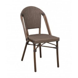 Belle chaise empilable pour extérieur et intérieur