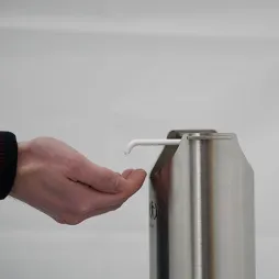 Adaptable à toutes les bouteilles avec poussoir
