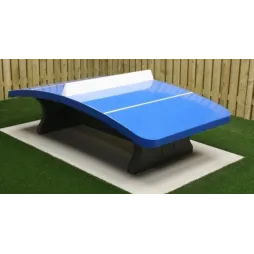 Table courbée multisport en béton