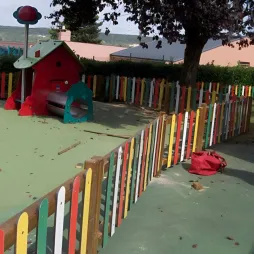 Clôture pour aire de jeux