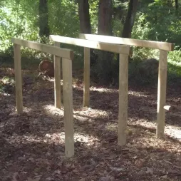 Barres parallèles en bois