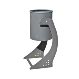 Poubelle publique en métal