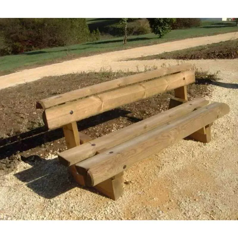 Banc public en bois