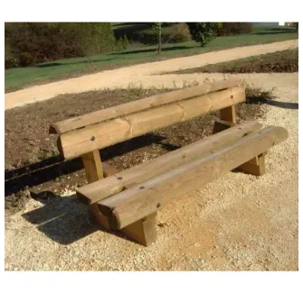 Banc public en bois