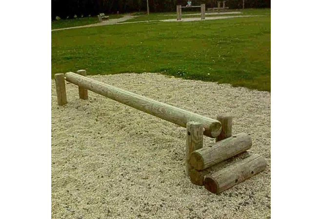 Agrès sportif en bois pour parcours de santé extérieur