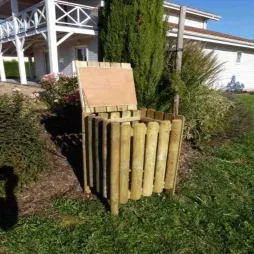 Poubelle publique en demi rondins de bois capacité100 L