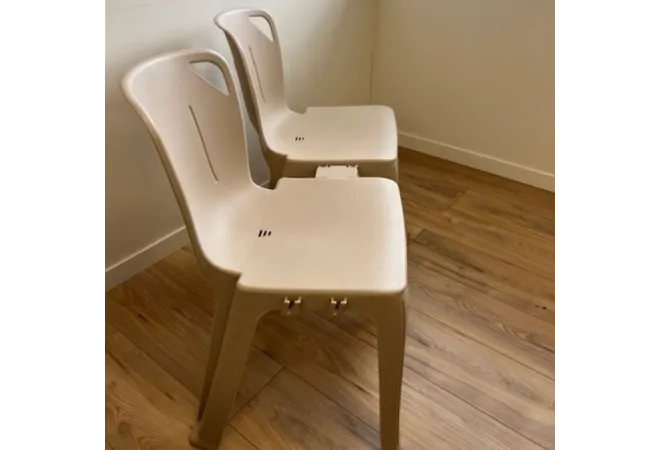 Chaise salle des fêtes - Chaise polyvalente - Chaise monobloc Chaise salle des fêtes - Chaise polyvalente - Chaise monobloc