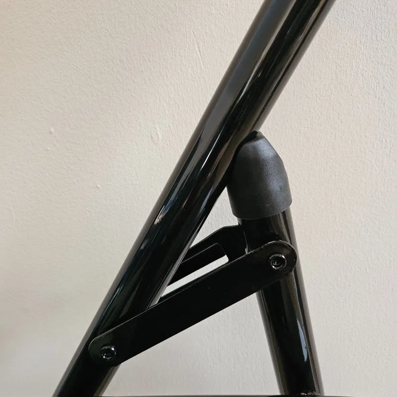 Chaise pliable avec double charnière