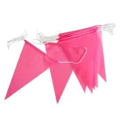 Flammes en guirlande pour l'action Octobre Rose