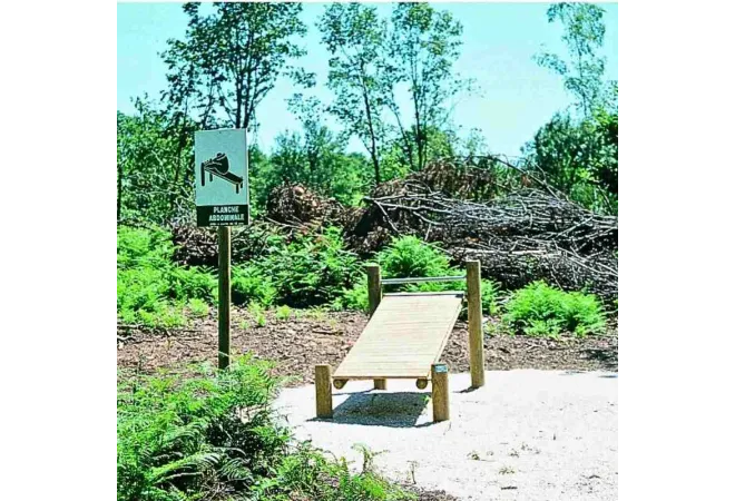 Atelier sportif en bois pour parcours sportif plein air