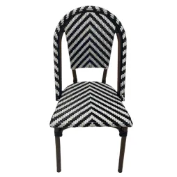 Chaise de terrasse professionnelle imitation bambou, chevrons noirs et blancs Chaise de terrasse professionnelle imitation bambou, chevrons noirs et blancs