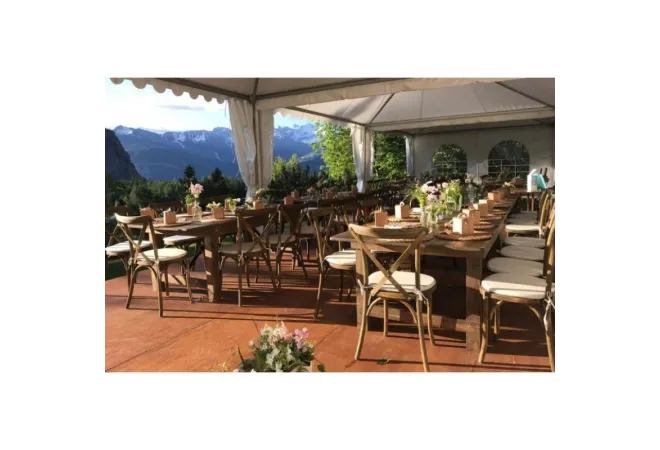 Tables pour professionnels CHR pliantes rectangulaires en bois rustique Tables pour professionnels CHR pliantes rectangulaires en bois rustique