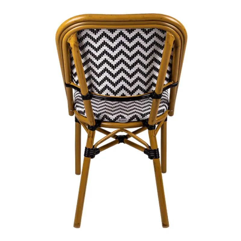 Chaise pour terrasse de CHR vue dos Chaise pour terrasse de CHR vue dos