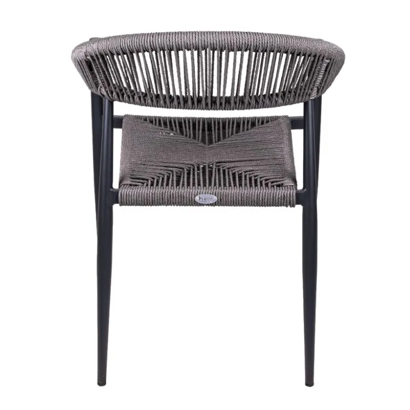 Fauteuil extérieur pour terrasse vu de dos Fauteuil extérieur pour terrasse vu de dos