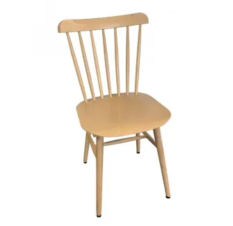Chaise en bois à barreaux