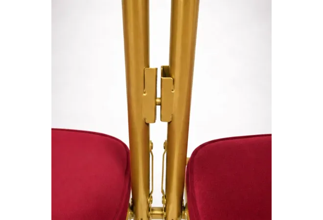 Système d'accroche pour la chaise pliante en velours