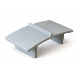 Table incurvée en béton