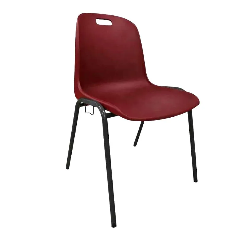 Chaise à coque empilable