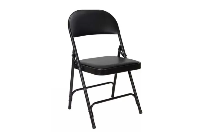 Chaise pliante en vinyle noir Chaise pliante en vinyle noir