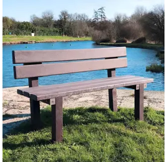 Banc de ville en plastique recyclé
