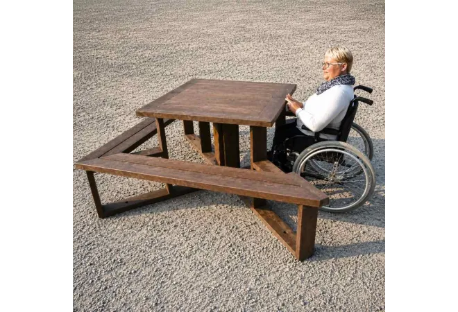 Table picnic en recyclé adaptée pour les pmr Table picnic en recyclé adaptée pour les pmr