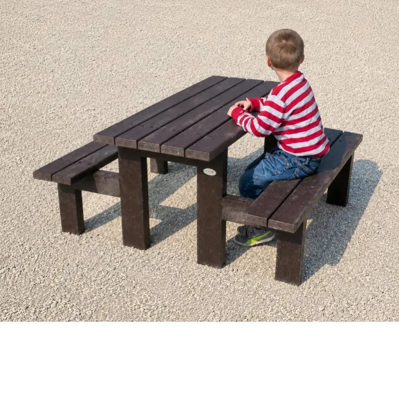 Table picnic en plastique recyclé pour enfants Table picnic en plastique recyclé pour enfants