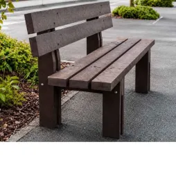 Banc urbain en recyclé pour espace public Banc urbain en recyclé pour espace public