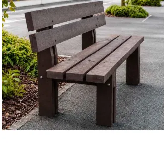 Banc urbain en recyclé pour espace public