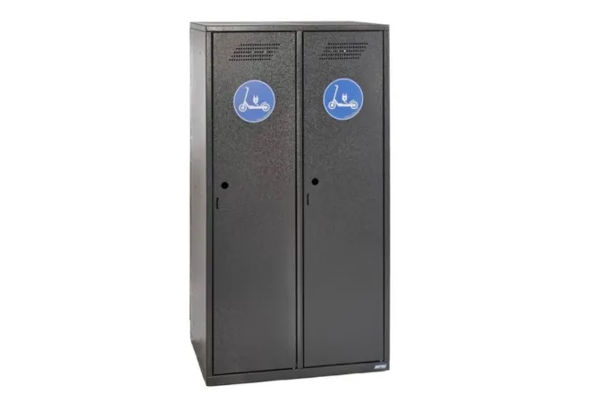 Vestiaire sécurisé pour 2 trottinettes électriques