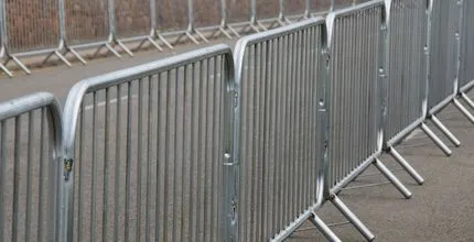 Barrière de police : gestion des foules et maintien de l’ordre