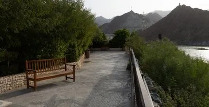 Mobilier urbain : quel type de bois choisir ?